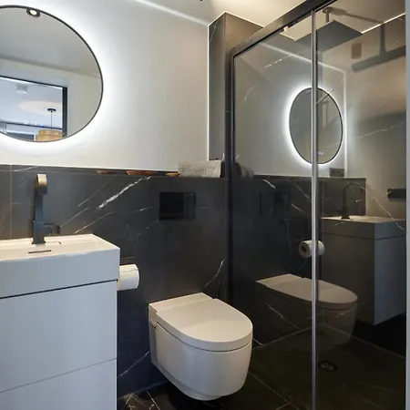 Loft 53